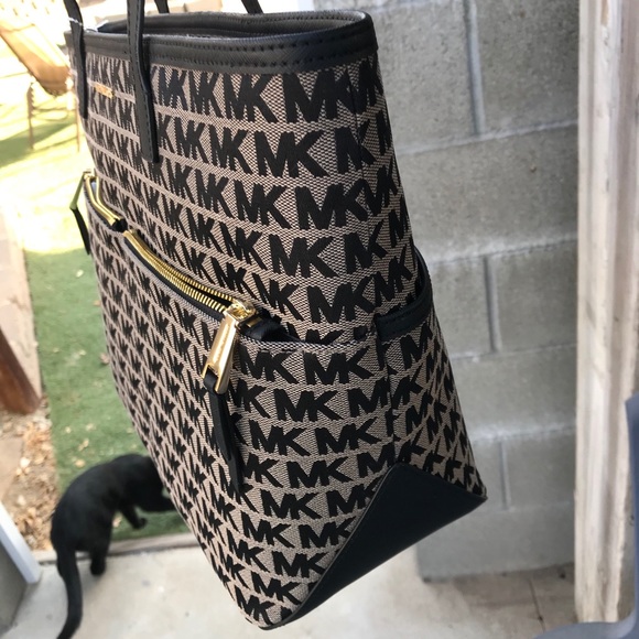 MICHAEL KORS Black & Beige tote NWT - Picture 8 of 9